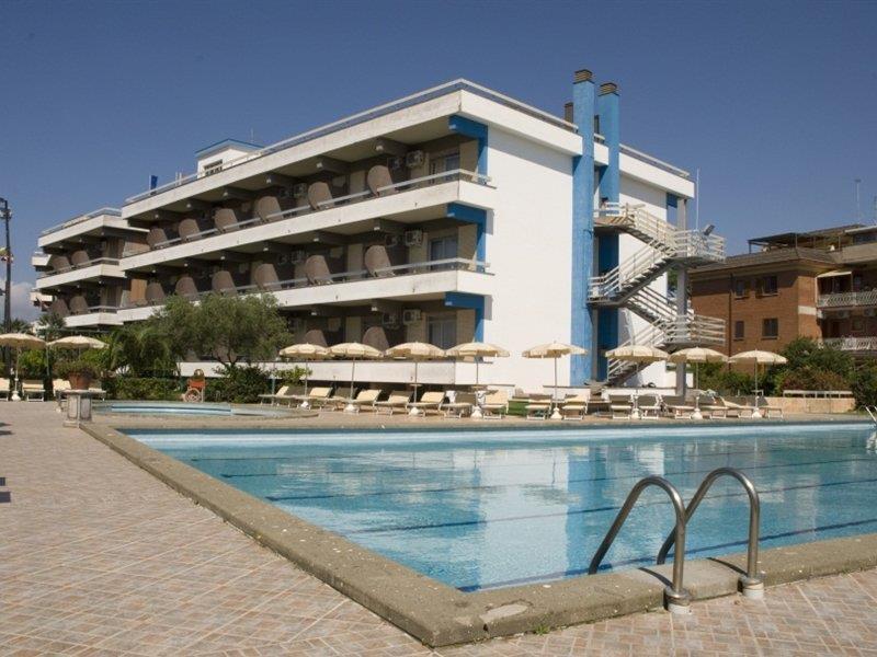 Hotel River Palace Terracina Exterior foto